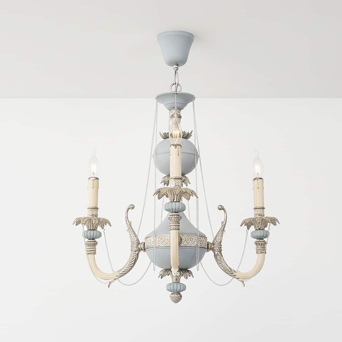 لوستر-سه-شعله-نقره-ای-سفید-آبی