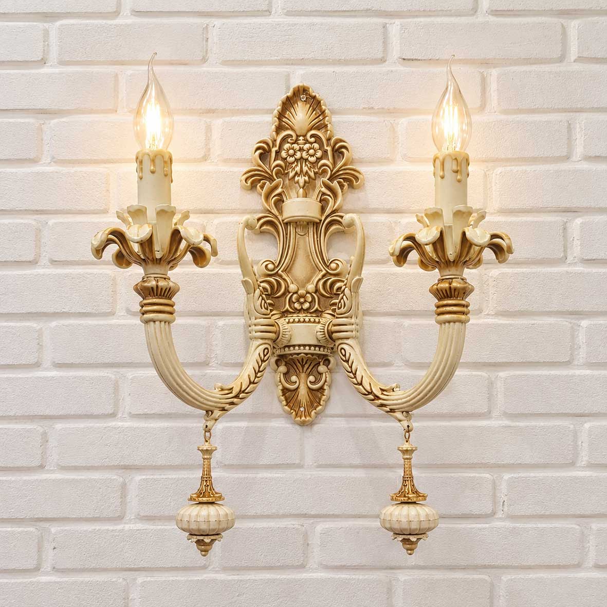 لوستر دیواری نئوکلاسیک دو شاخه مدل D1657-2 رنگ سفید رومی